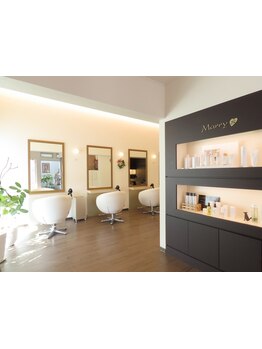 広々した店内だからお子様同伴可◎じっくり自分のスタイルが見つけられる行きつけサロン【Marry's桂店】☆