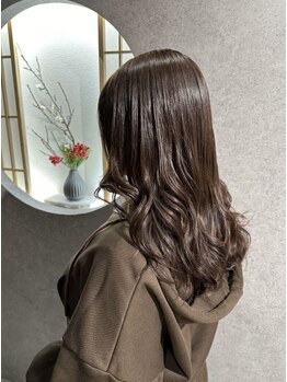 ラ マジィー(La magie)の写真/年齢とともに出てくる悩みに合わせて、一人ひとりに最適な施術をご提案。いくつになっても若々しい印象に♪