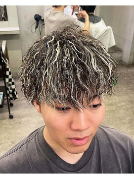 フライ 東通り店(Frei) メッシュツイスパ