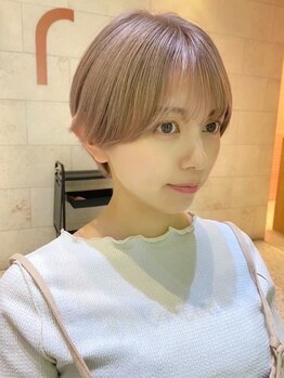 ノヴァ(NOVA)の写真/洗練されたショートヘアで新しい自分を。徹底したこだわりのカット技術で扱いやすさと持ちの良さを追求。