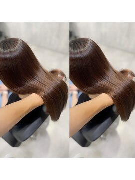 ジーナ 博多(Zina) 乾かしただけ/縮毛矯正/艶髪/博多美容室【杉野】