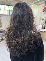 ナループロアオハナ(Nalu pu loa ohana) ハードパーマ/スパイラルパーマ/ロングパーマ/くるくるパーマ