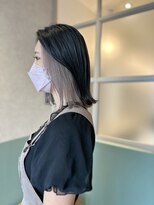 ルース(LOOSE) 【下田健太】切りっぱなしボブインナーカラーシルバーベージュ