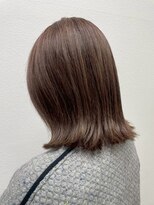 プランタン(Printemps)&nbsp;大人可愛いグレージュ透明感カラー×外ハネ小顔ミディアム