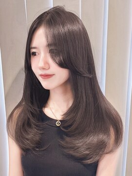 アイヴィ 表参道(IVY) 憧れ叶う韓国Style 大人に似合うまとまるハッシュロングレイヤー