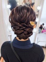 マカリィ 池袋店(Makalii)&nbsp;ゆるふわシニヨン