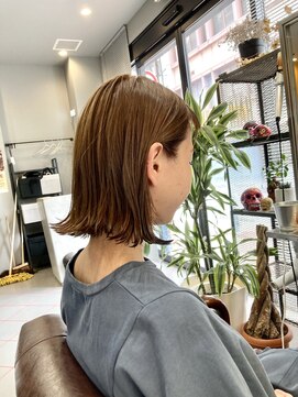 ダニーコウベ(Danny kobe) 切りっぱなしボブにショートバング