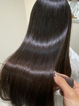 エミュスト(Emuest) 髪質改善トリートメント