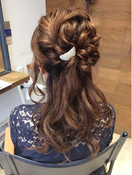 アイデザイン(I design) ハーフアップ