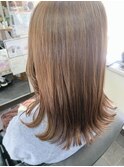 ツヤ髪ヘア 外ハネ 透明感