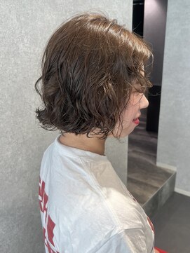 リラス 博多(rilas) オリーブベージュとボブパーマ