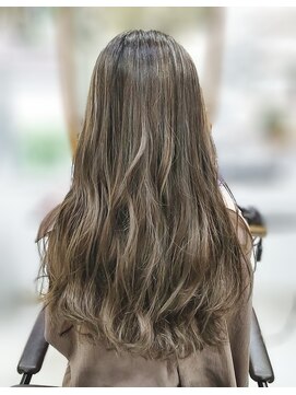 スノー(Snow) ハイライトカラー