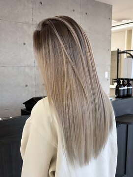 ウル 岡山駅店(ULu.) ハイライトハイトーンダブルカラー20代30代40代前髪長め