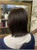 透明感ブラウンカラー×切りっぱなしボブ