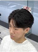 カットで魅せる自然な毛流れヘア