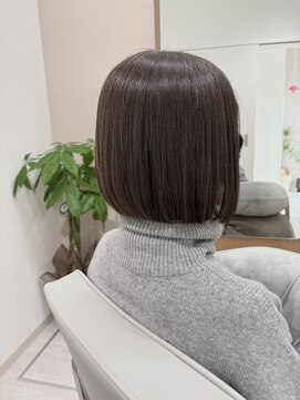 ヒトトキ(hitotoki) 大人美人のコンパクトボブ