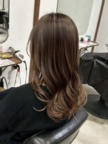 ルイ(ROUIS produced by LUCK 津田沼)&nbsp;白髪ぼかしハイライト/ハッシュカット/ミルクティーベージュ