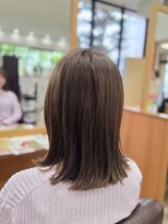 アン アオヤマ(Ann AOYAMA)&nbsp;切りっぱなしヘア/オリーブブラウン/透明感カラー