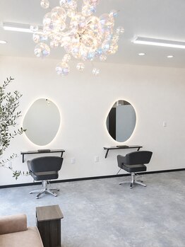 モアヘアサロン(More.Hair Salon)の写真/西条で唯一のAujua取り扱い店舗☆あなただけのうるツヤな髪を叶える贅沢な時間を！
