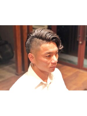 メンズSTAFFのみ。おしゃれメンズが集う人気Barbershop。<男性Cut+うなじ剃り+頭皮ケアShampoo 新規￥2800>