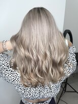 エゴル ナゴヤサカエ(ENGOL NAGOYA SAKAE)&nbsp;ホワイトベージュ