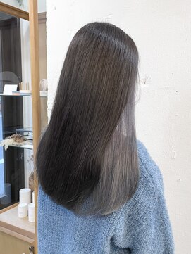 リッカ(RICCA) 【ハイトーンインナーカラー】ダークトーン×ホワイトシルバー♪