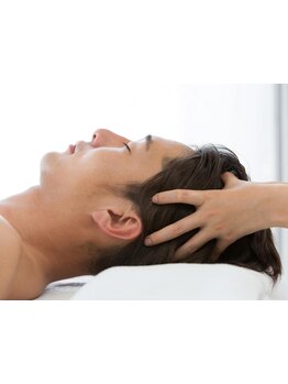 《 BRONX 》の極上ヘッドスパで健康な頭皮に◇極上マッサージで癒されながら頭皮も気分もリラックス♪