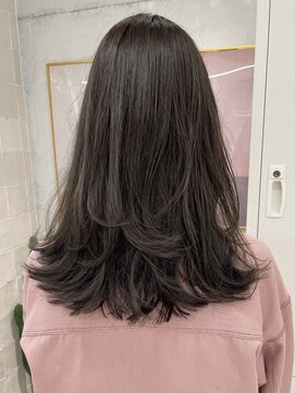 ローウェ 渋谷(Louwe) グレージュとレイヤーカット♪《misaki》