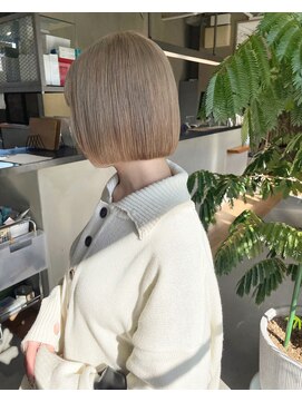 ニキータ(Nikiita) ミルクティーベージュ　B4685