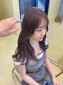 スニュウ(snuw) レイヤーカット/透明感カラー