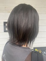 ブリック(Brick)&nbsp;ハイライトを活かしたダークオリーブカラー