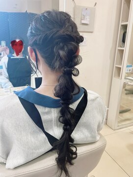 レイフィールド はません店 ポニーアレンジ