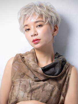 カバーヘアアンドスパ ブリス 浦和(COVER HAIR&SPA bliss) 外国人風ホワイトブロンド抜け感くせ毛ショートv浦和20代30代