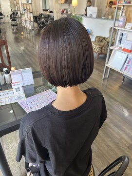 ココロヘアー ウィル 半田山店(Cocolo hair Will) 大人かわいい丸みボブ
