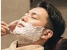ひげ.眉など身だしなみお任せサロン