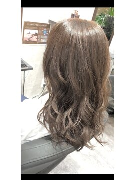 さぶちゃん 柏 ラベンダーベージュ系