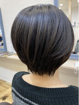 「明るめカラーでも、白髪を隠したい」といったグレイカラーもお任せ！上品な色味でまとまりも抜群♪