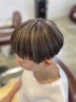 ヘアークラフト(hair craft)&nbsp;ハイライトで動きある刈上げ女子のマッシュショートスタイル