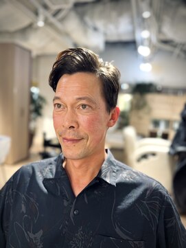 ウノプリールヴァモス(unopulir Vamos) 刈り上げ無しサイドパート