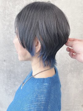 モリオ(morio) >前下がりショートインナーカラーひし形くびれショート30代40代