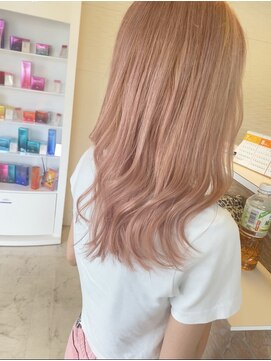 レイナ レイ REINA REY ～ピンクベージュ、波巻きニュアンス～