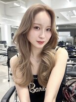 オニキス(ONYX)&nbsp;A118ブロンドヘア韓国ヘアハイトーンレイヤーカット