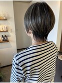 切りっぱなしボブハイライトベージュカラーショートレイヤーロブ