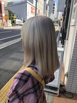 エイト新宿店(EIGHT shinjuku)&nbsp;ホワイトベージュ