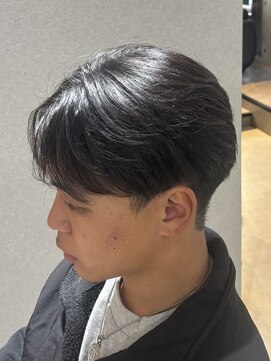 ブルニール 心斎橋(BLEUNIR) 毛流れパーマ　センターパート