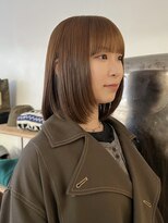 マカロニコースト(macaroni coast)&nbsp;前髪あり顔周りレイヤーボブ長めボブロブ透明感カラーベージュ