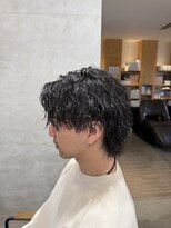 メンズクル(men's quru.)&nbsp;ツイストスパイラルパーマメンズウルフセンターパート春日井勝川