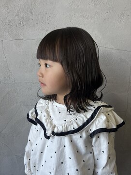 ウシワカマルイースト(ushiwakamaru East) ぷつっと前髪×ゆるくびれボブ