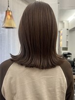 シベルバレー 横浜(sibell) 20代30代切りっぱなしボブタッセルボブ顔周りレイヤーオリーブ