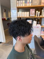 メンズクル(men's quru.)&nbsp;ツイストスパイラルパーマ刈り上げセンターパート春日井駅勝川駅